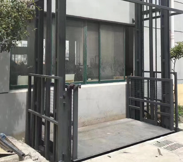 大庆导轨式施工升降机助力民生工程提速增效